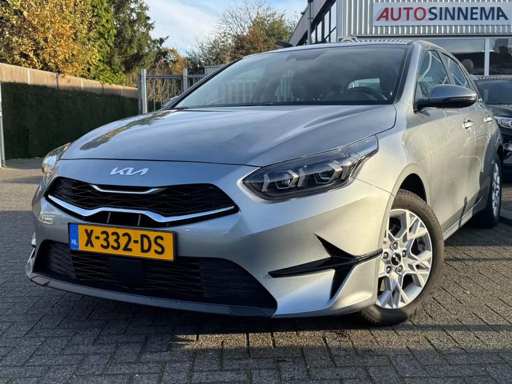 Kia Ceed 1.0 T-GDi DynamicLine All Season Apple Carplay