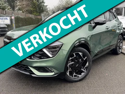 Kia Sportage 1.6 T-GDi Plug-in Hybrid AWD GT-Line | Afnb. Trekhaak | Panoramadak | Stuurverwarming |