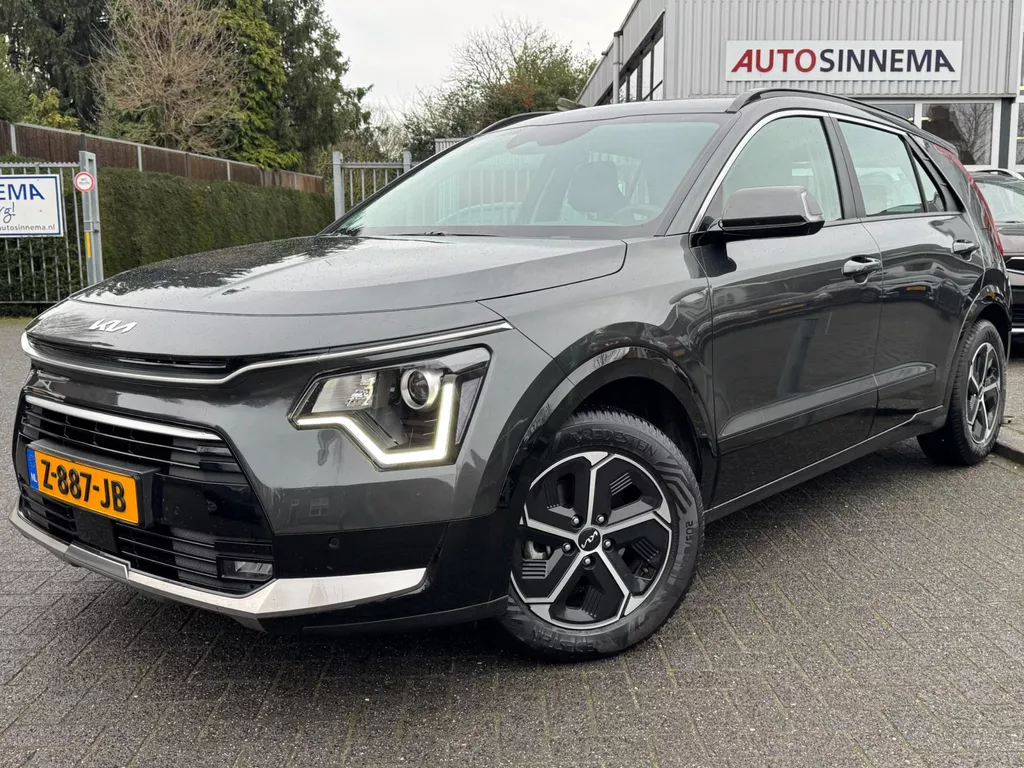 Kia Niro 1.6 GDi Hybrid DynamicLine | All Seasons | Adaptive Cruise | Apple Carplay / Android Auto |