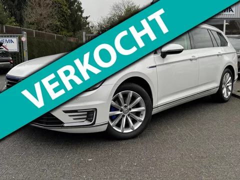Volkswagen Passat Variant 1.4 TSI GTE PHEV Highline | All Seasons | Leer | Stoelverwarming |