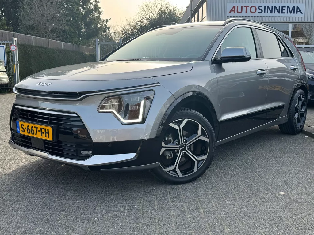 Kia Niro 1.6 GDi Hybrid ExecutiveLine | Trekhaak | All Season | Panoramadak | HUD | Memory |