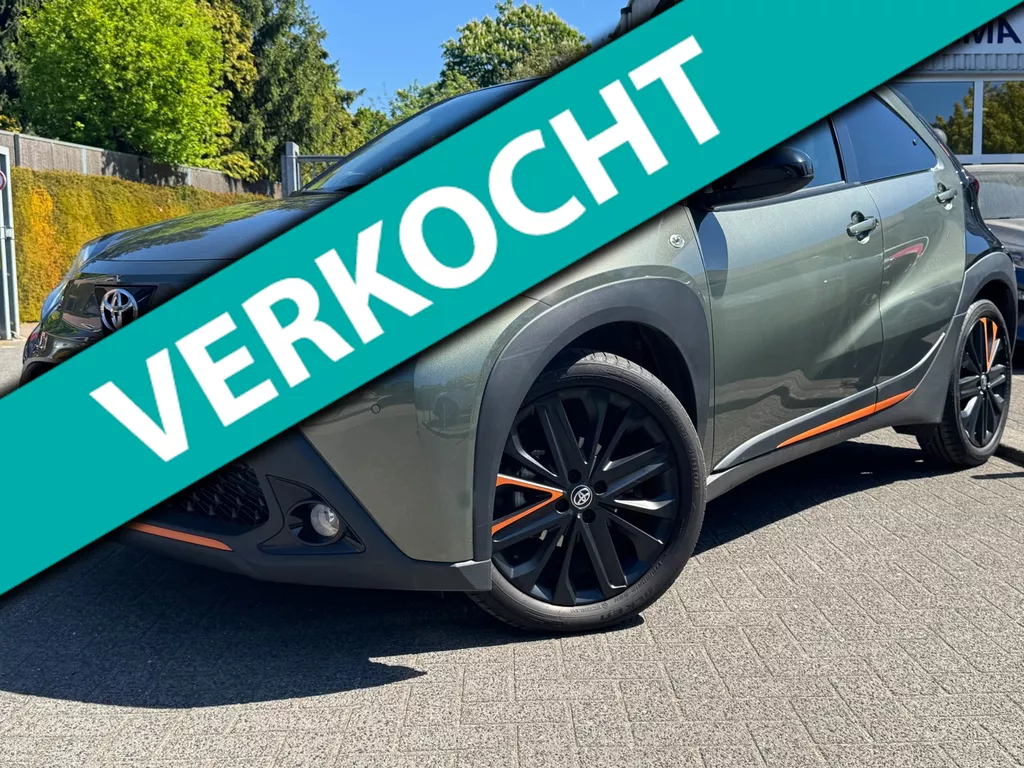 Toyota Aygo X 1.0 VVT-i MT Limited | Stoelverwarming | JBL | Climate Control |