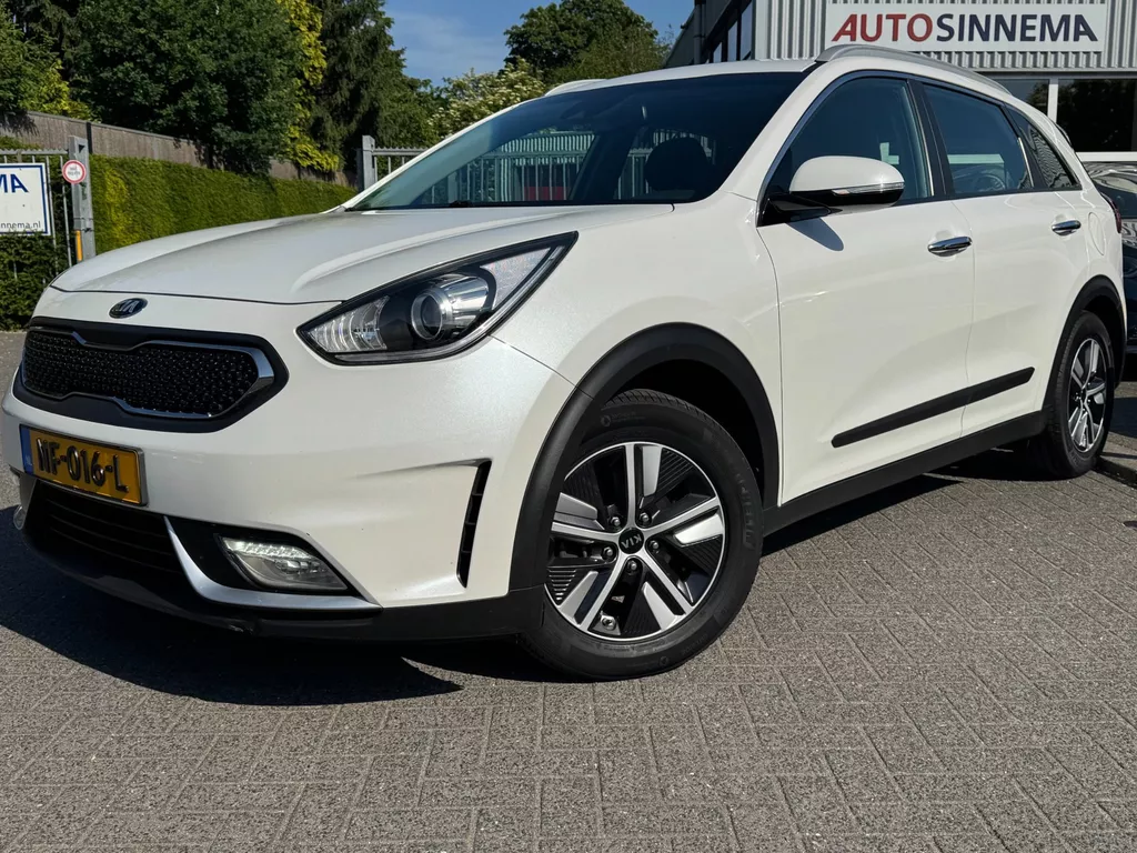 Kia Niro 1.6 GDi Hybrid First Edition | Trekhaak | Dealer onderhouden | Cruise | Climate |