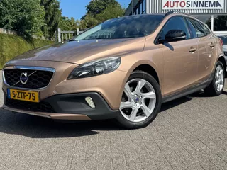 Volvo V40 Cross Country 1.6 T4 Momentum | All Season | Climate Control | PDC |
