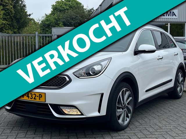 Kia Niro 1.6 GDi Hybrid ExecutiveLine Parelmoer